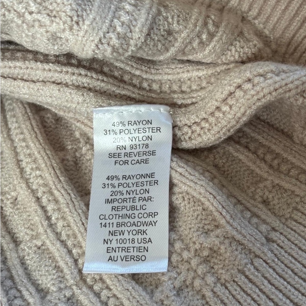 Truth by Republic Men’s Cable Knit Crewneck Sweater Beige Small NWT - Picture 6 of 6